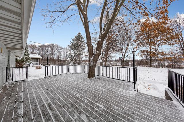 117 Sherrie Lane, Woodbury, MN 55125