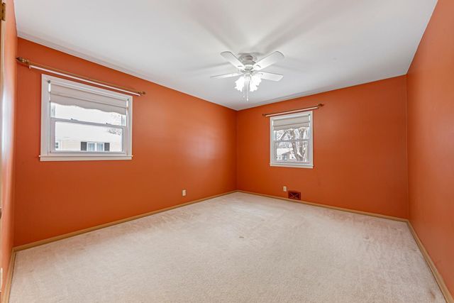 117 Sherrie Lane, Woodbury, MN 55125