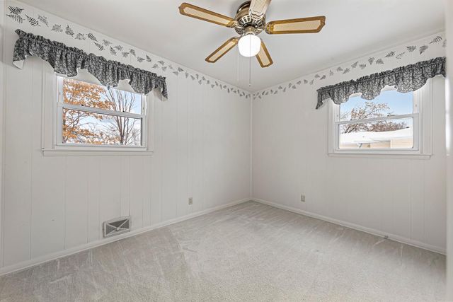 117 Sherrie Lane, Woodbury, MN 55125