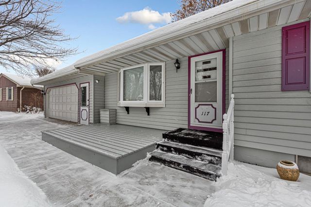 117 Sherrie Lane, Woodbury, MN 55125