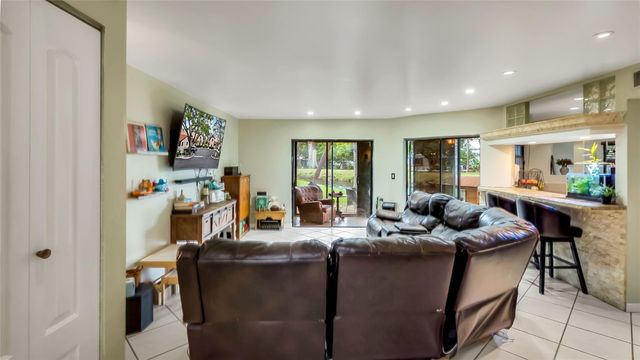 9169 W Sunrise Boulevard 213C, Plantation, FL 33322