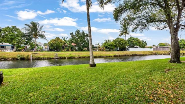 9169 W Sunrise Boulevard 213C, Plantation, FL 33322