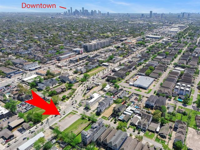 1701 N Durham Drive, Houston, TX 77008