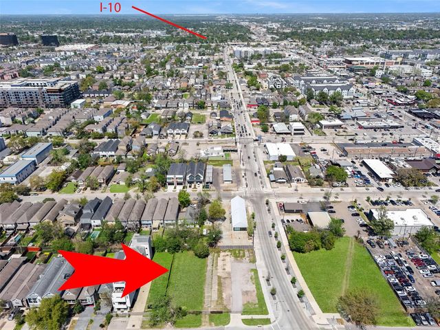 1701 N Durham Drive, Houston, TX 77008