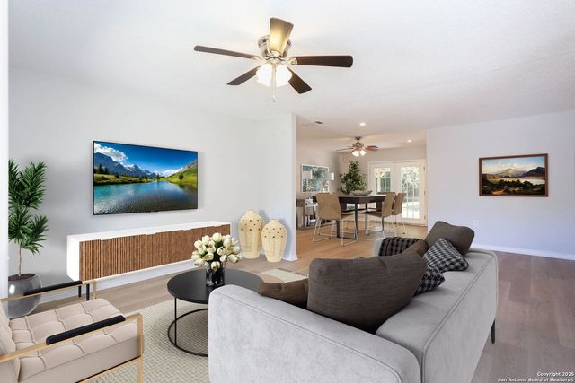 12946 Parton Ln, San Antonio, TX 78233