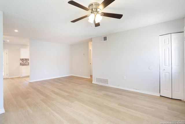 12946 Parton Ln, San Antonio, TX 78233