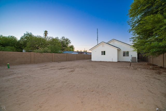 29249 San Jose Ave, Wellton, AZ 85356