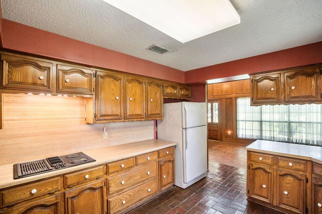 11591-1 Farm Road 269 S, Pickton, TX 75471