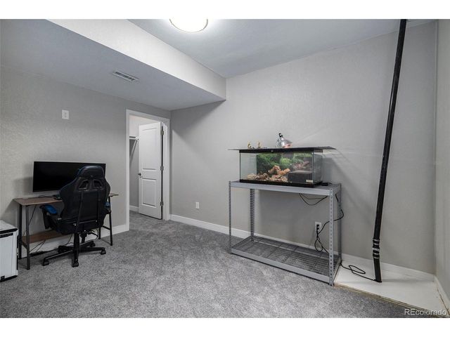 192 S 4 Ave, Deer Trail, CO 80105