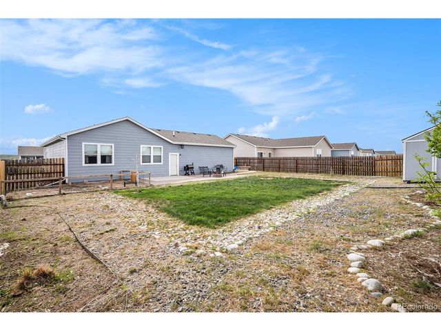 192 S 4 Ave, Deer Trail, CO 80105