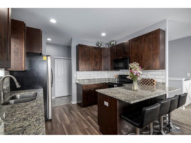 192 S 4 Ave, Deer Trail, CO 80105