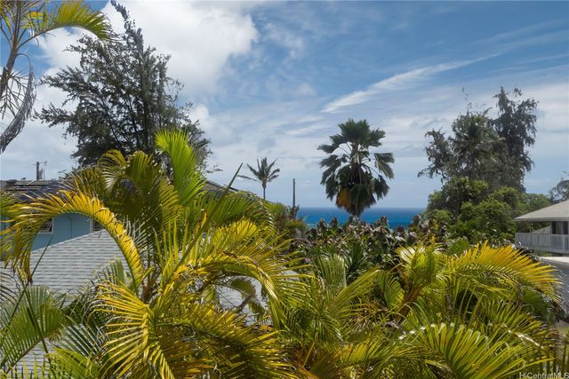 156 N Kalaheo Avenue C, Kailua, HI 96734