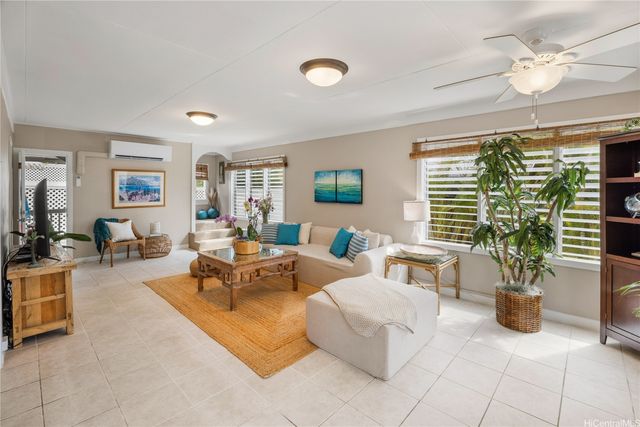 156 N Kalaheo Avenue C, Kailua, HI 96734
