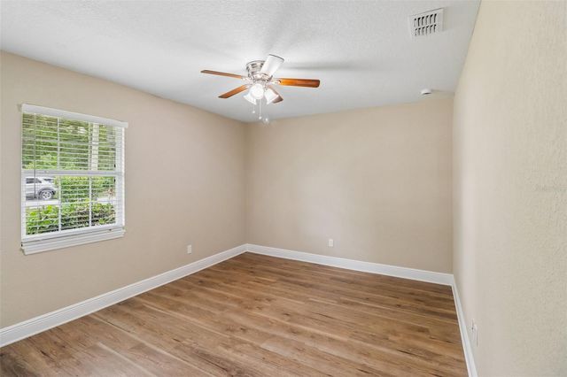 105 N FAIRFAX AVENUE, Deland, FL 32724