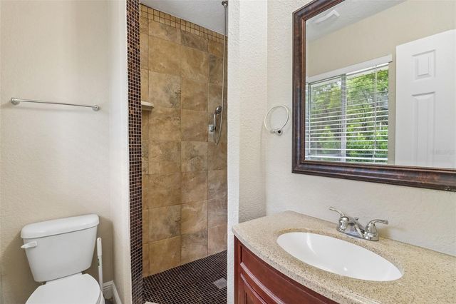 105 N FAIRFAX AVENUE, Deland, FL 32724