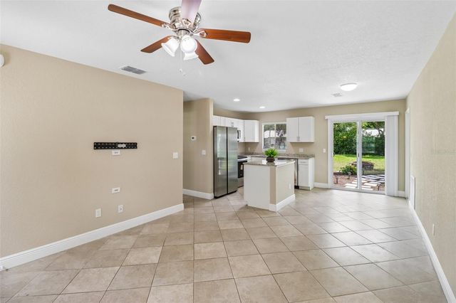 105 N FAIRFAX AVENUE, Deland, FL 32724