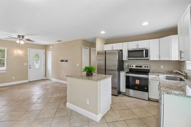 105 N FAIRFAX AVENUE, Deland, FL 32724