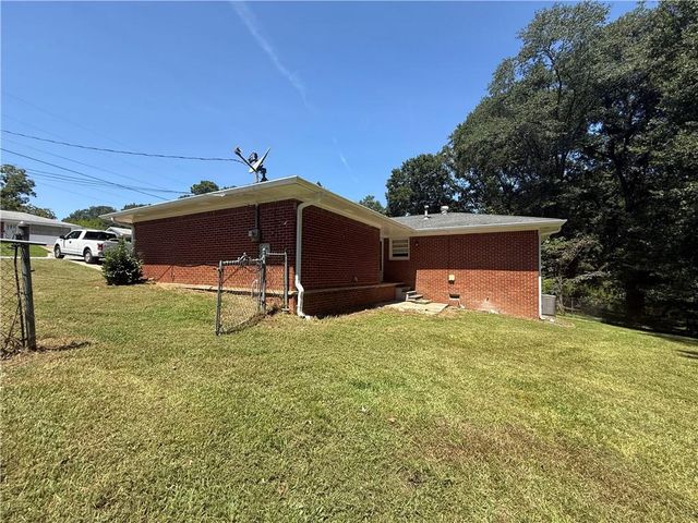 1547 Mountain View Circle NW, Conyers, GA 30012
