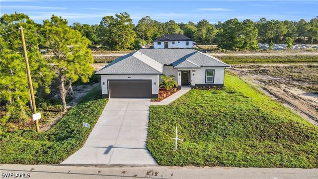 1109 Edgewood ST E, Lehigh Acres, FL 33974