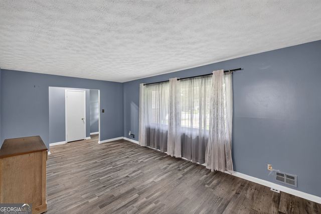 2272 Green Hawk Court, Decatur, GA 30035