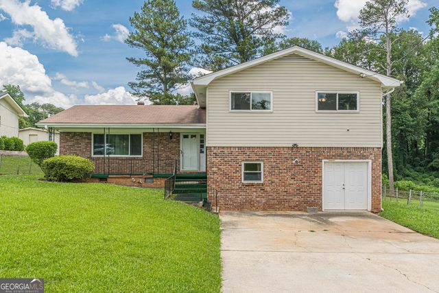 2272 Green Hawk Court, Decatur, GA 30035
