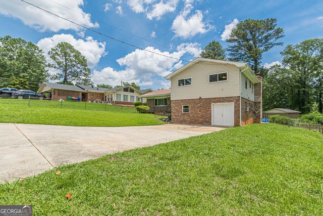 2272 Green Hawk Court, Decatur, GA 30035