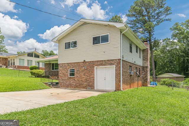 2272 Green Hawk Court, Decatur, GA 30035