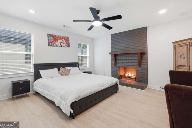 166 Burbank Drive NW, Atlanta, GA 30314