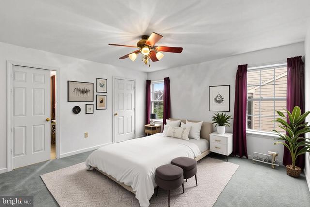 905 HEDGEWYCK LN, Elizabethtown, PA 17022