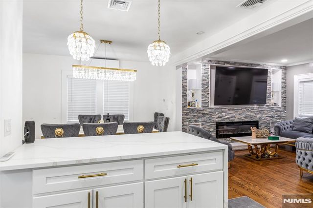 9 Wayne Place, Nutley, NJ 07110