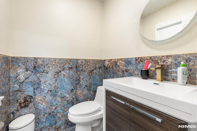 9 Wayne Place, Nutley, NJ 07110