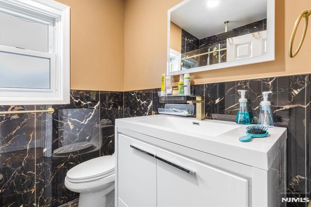 9 Wayne Place, Nutley, NJ 07110