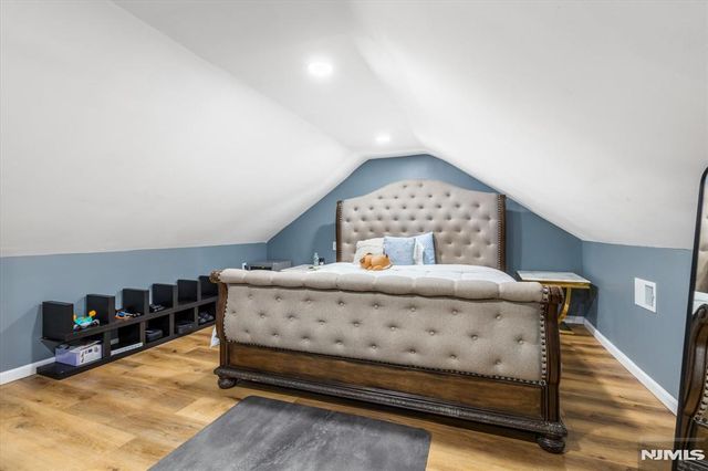 9 Wayne Place, Nutley, NJ 07110