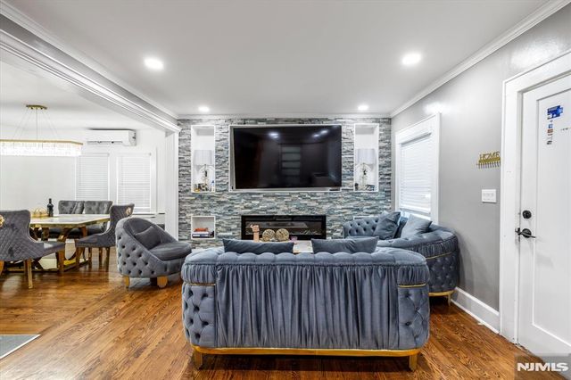 9 Wayne Place, Nutley, NJ 07110