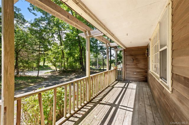 123 Lower Sheep Pasture Road, East Setauket, NY 11733