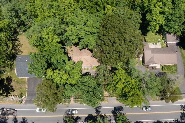 123 Lower Sheep Pasture Road, East Setauket, NY 11733