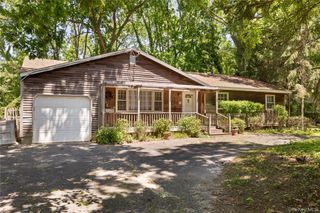 123 Lower Sheep Pasture Road, East Setauket, NY 11733