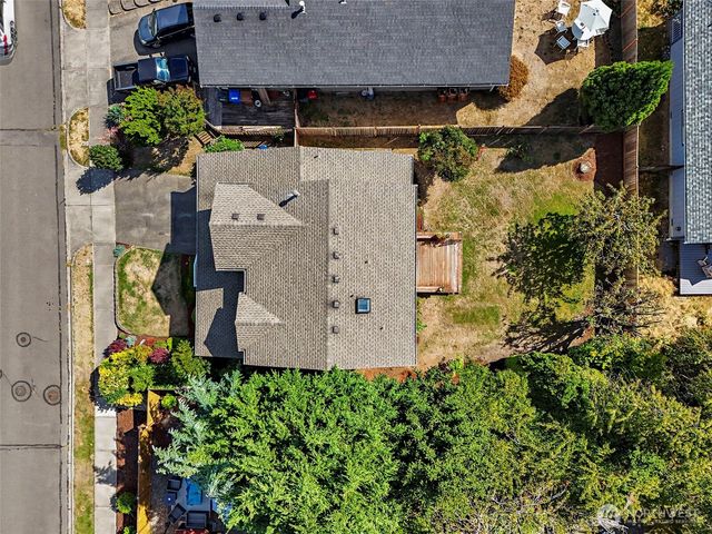 4718 39th Street NE, Tacoma, WA 98422
