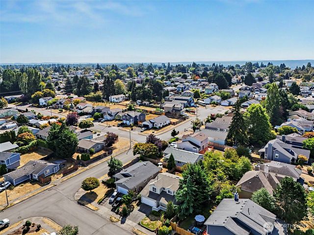 4718 39th Street NE, Tacoma, WA 98422
