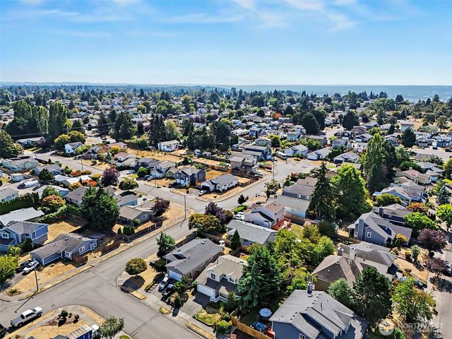 4718 39th Street NE, Tacoma, WA 98422