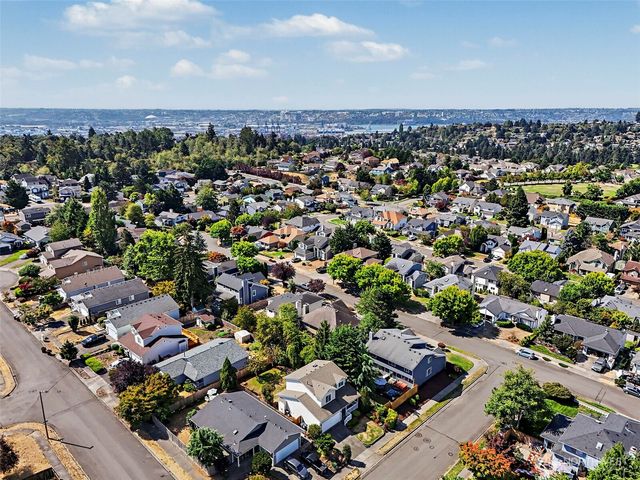 4718 39th Street NE, Tacoma, WA 98422