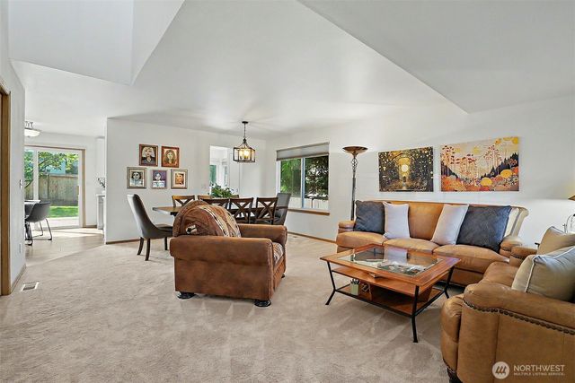 4718 39th Street NE, Tacoma, WA 98422