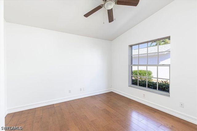 5446 Whitten DR 19, Naples, FL 34104