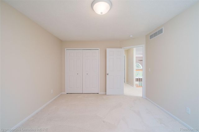 2005 N Splitstone Drive, Hamburg Township, MI 48169