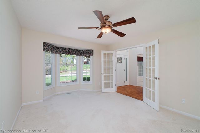 2005 N Splitstone Drive, Hamburg Township, MI 48169