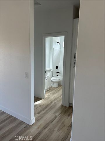 16353 Smokethorn Road, Apple Valley, CA 92307