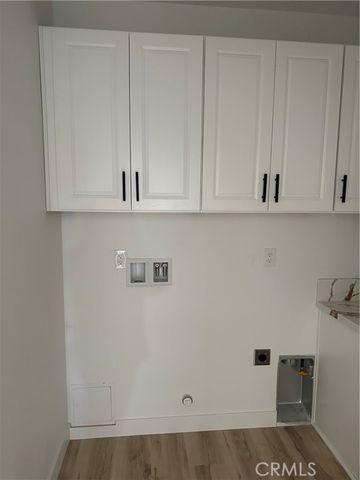 16353 Smokethorn Road, Apple Valley, CA 92307