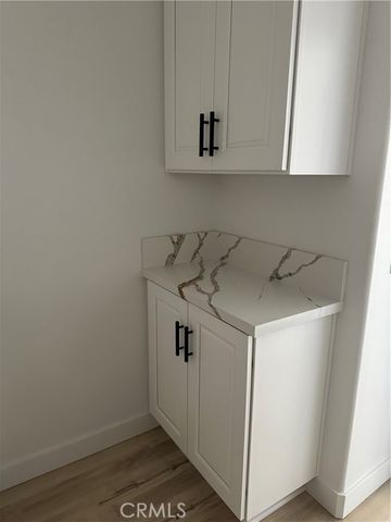 16353 Smokethorn Road, Apple Valley, CA 92307