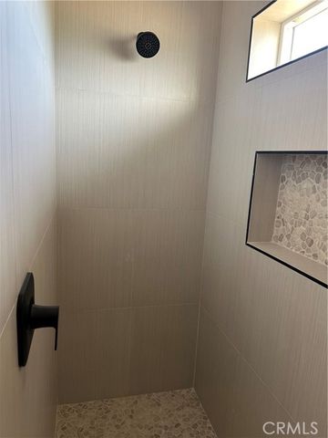 16353 Smokethorn Road, Apple Valley, CA 92307