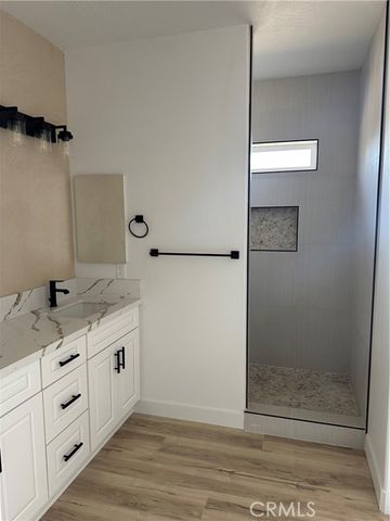 16353 Smokethorn Road, Apple Valley, CA 92307